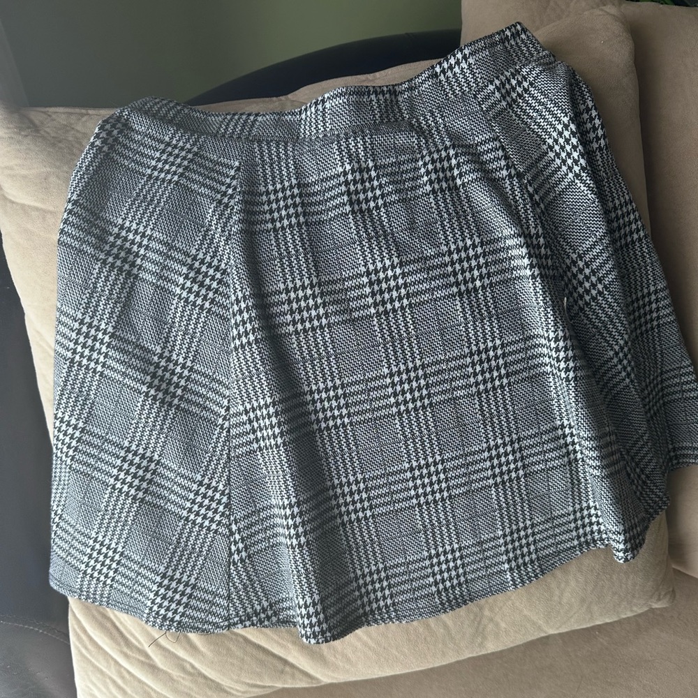 Women’s skirt